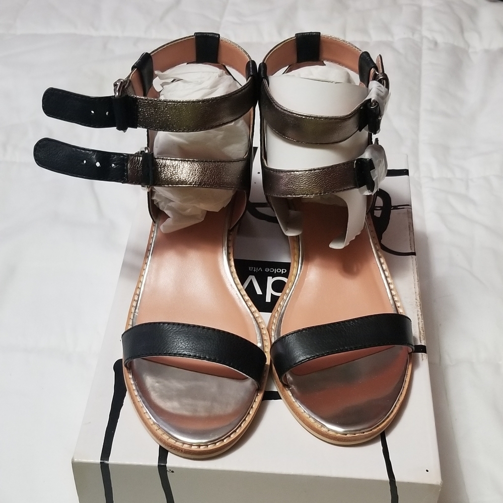 Womens sandals